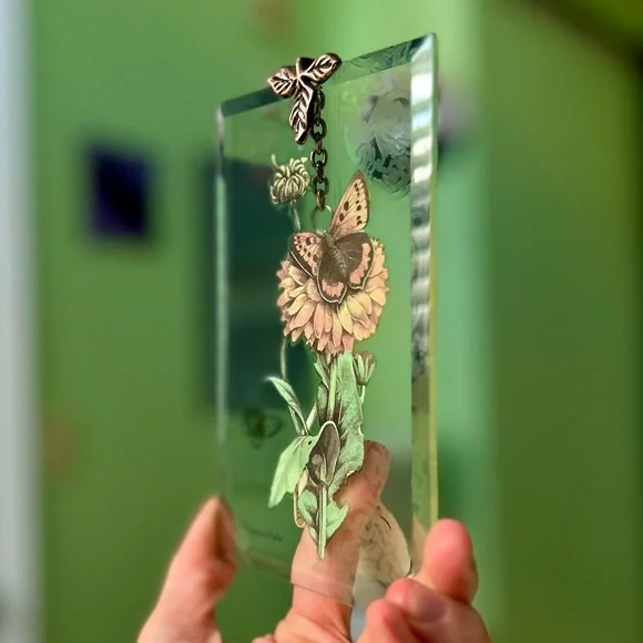 Vintage NEW Butterfly On Flower Glass Wall Hanging Home Decor Art - Picture 2 of 6